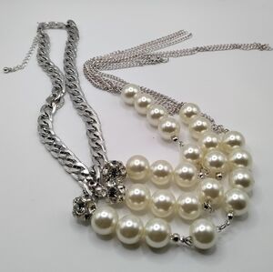 SILVER AND PEARL NECKLACE